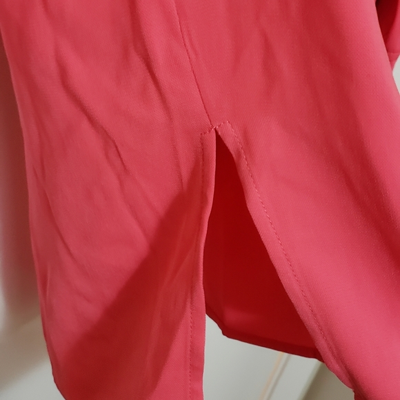 Pink blouse. Perfect for office job. - Picture 3 of 4